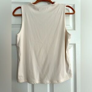 Tahari ridged sleeveless top . like new. worn once